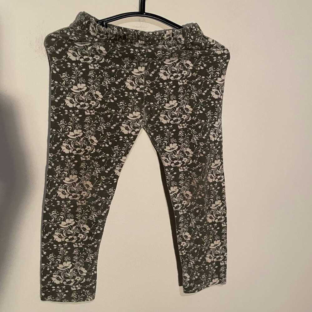 Jamie‎ Kay floral leggings 1 year